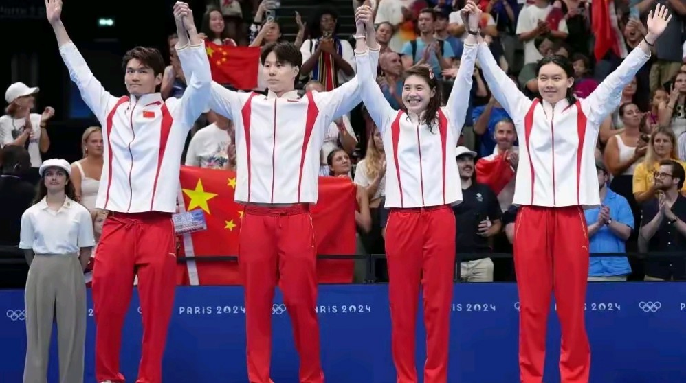 里程碑夜！浙江队单刀错失，中超今晚刷纪录，质疑声仍在，球探报告显示潜力的简单介绍-爱游戏线上娱乐