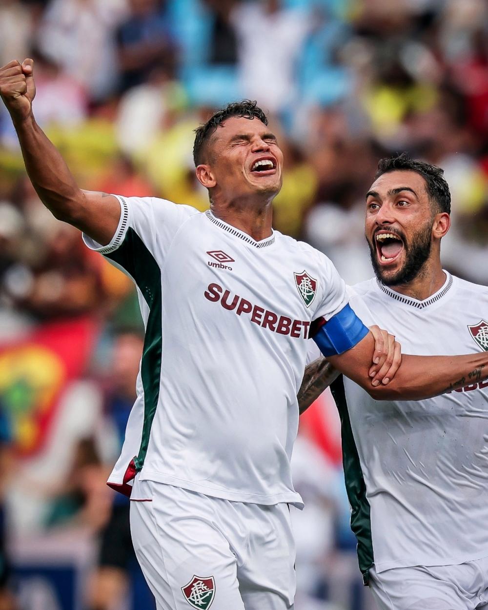 AC米兰训练开放日，清晨复出首秀引欢呼，欧冠在即，资深球员宣示担当的简单介绍